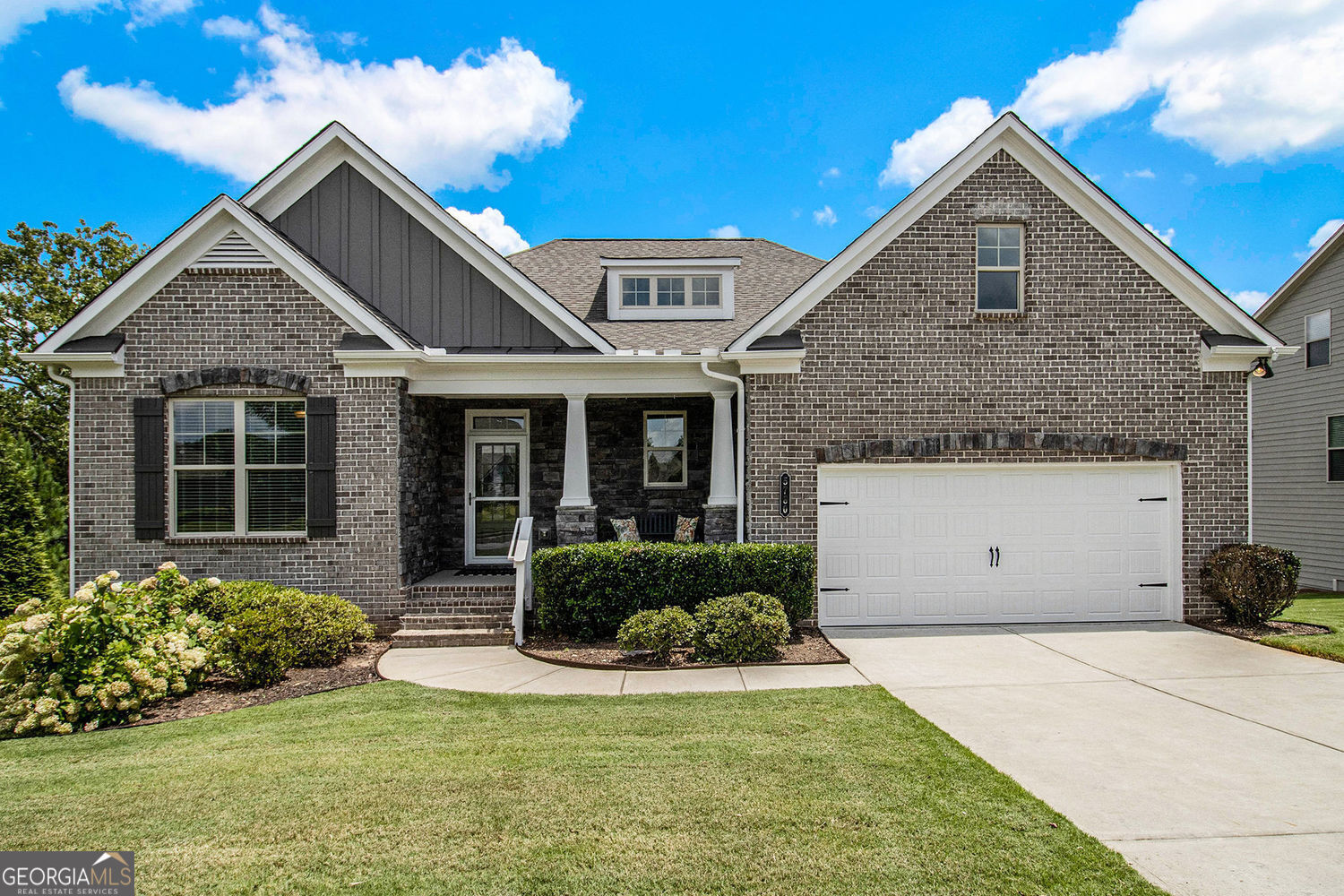 Property Photo: 5780 Stellata Circle Circle GA 30028