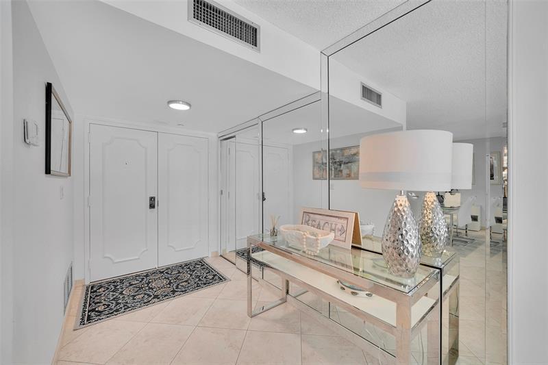 Property Photo: 3410 Galt Ocean Dr 204N FL 33308