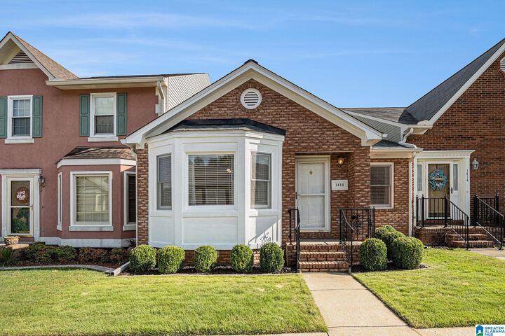 Property Photo: 1416 Cambridge Place AL 36207