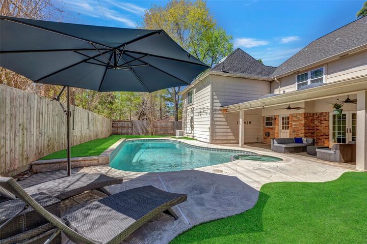 Property Photo:  9527 Enstone Circle  TX 77379 