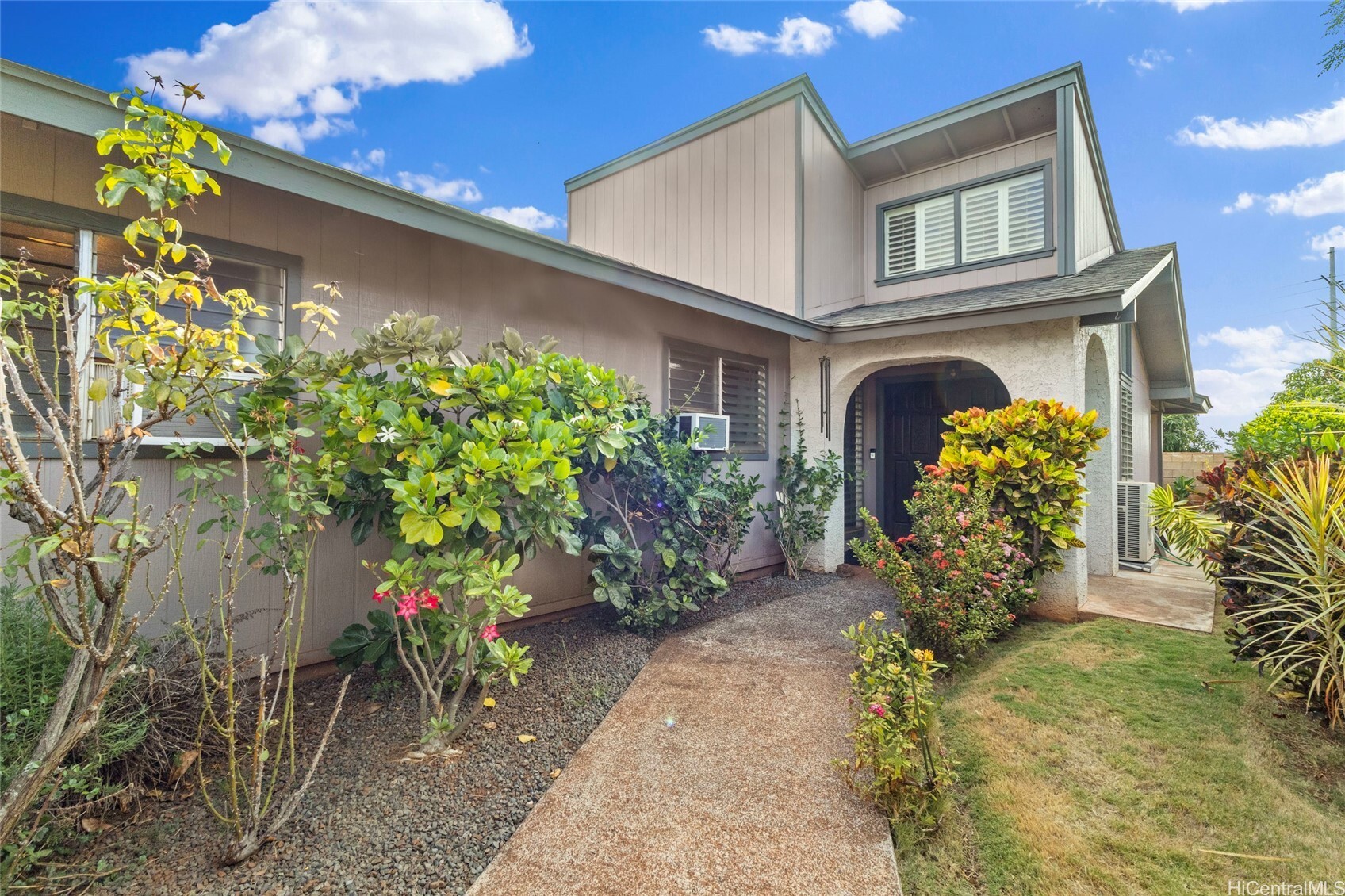 94-776 Kaiao Street  Waipahu HI 96797 photo