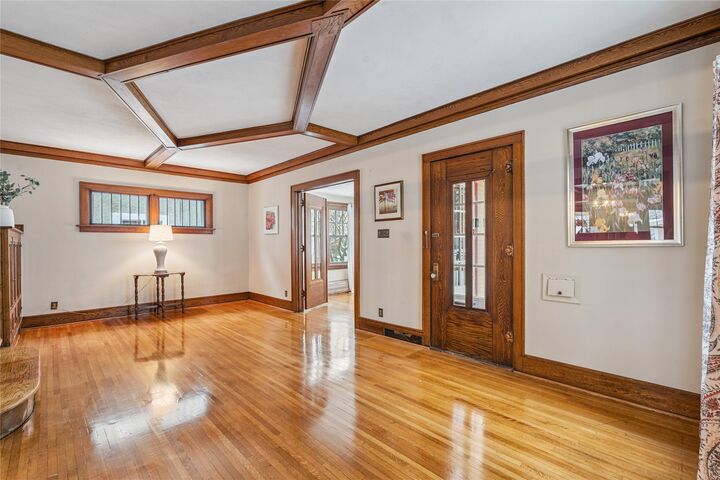 Property Photo: 1242 37th Street IA 50311