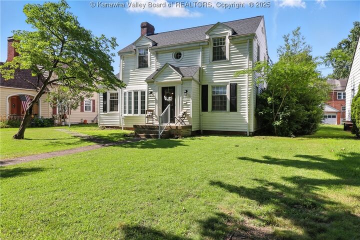 3821 Staunton Avenue SE  Charleston WV 25304 photo