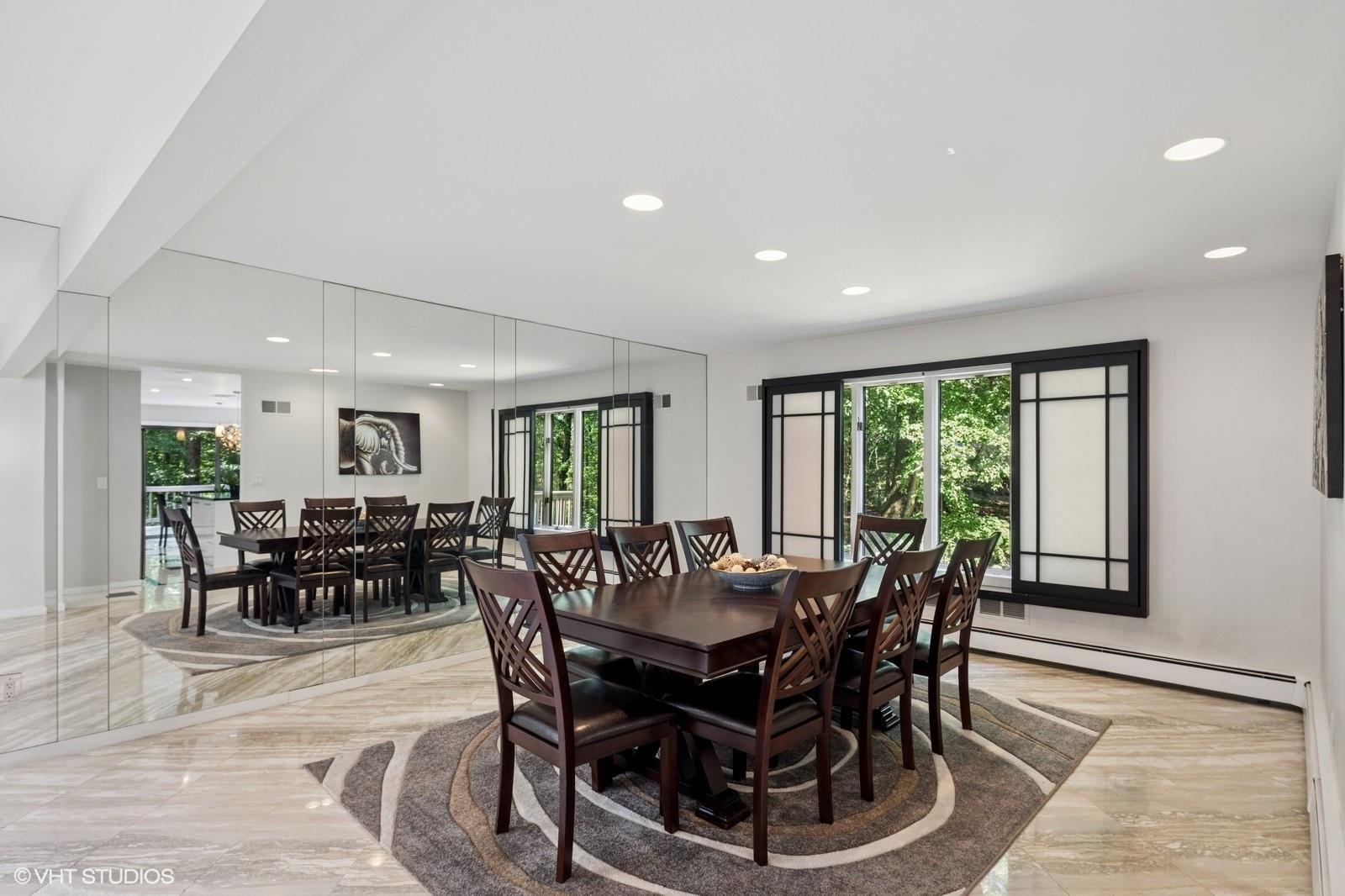 Property Photo:  4 Hemlock Hollow Place  NY 10504 