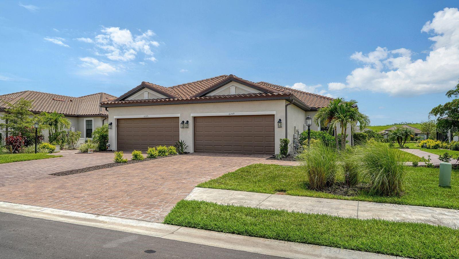 Property Photo:  6209 Plateau Court  FL 34203 