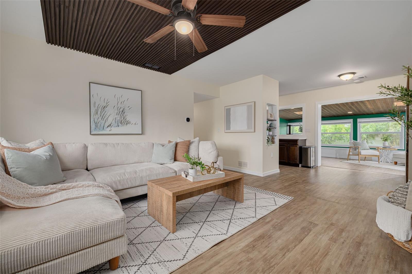 Property Photo:  8013 Cornwall Lane  FL 33615 