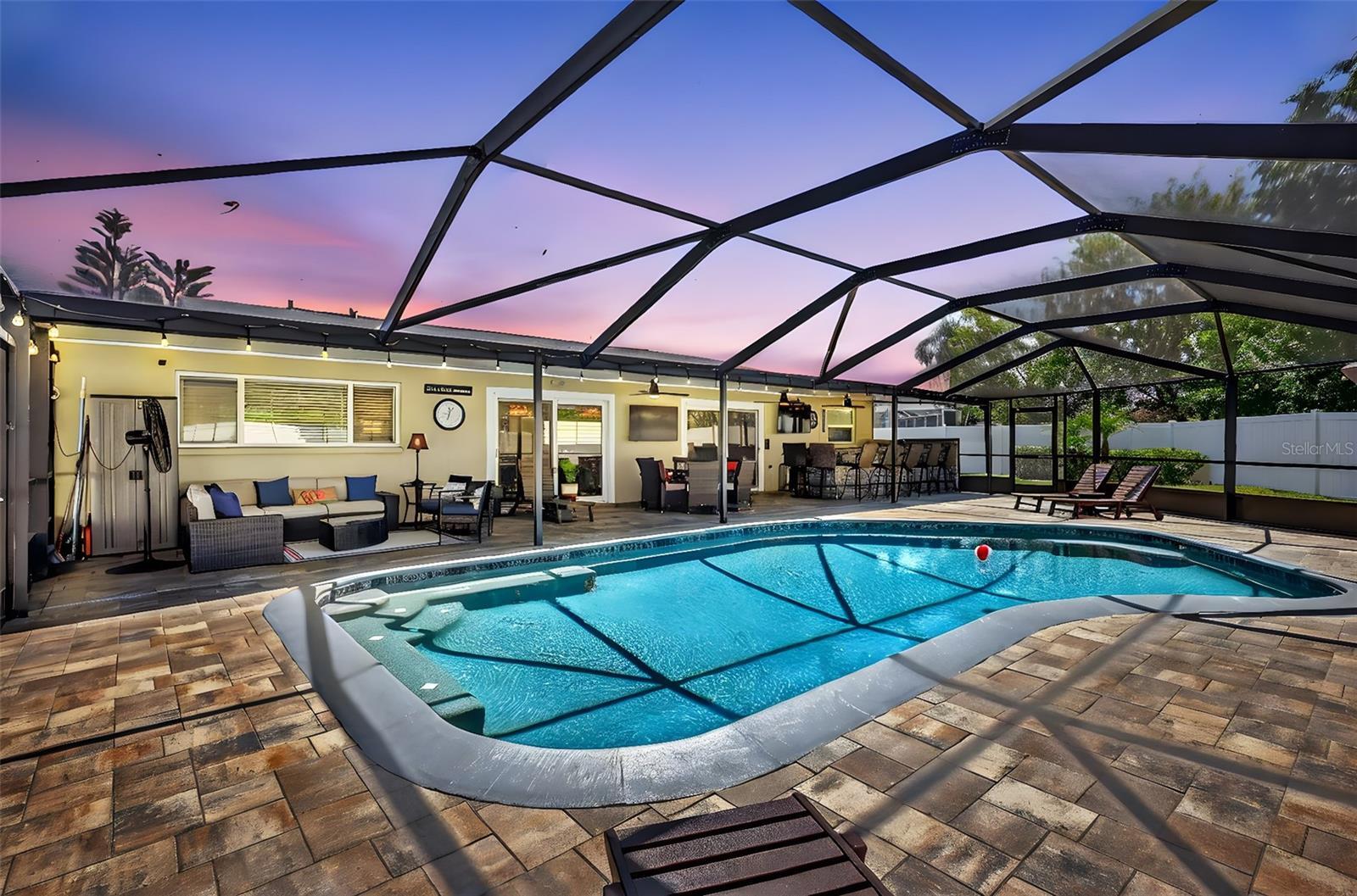 Property Photo:  8414 Boulder Place  FL 33615 