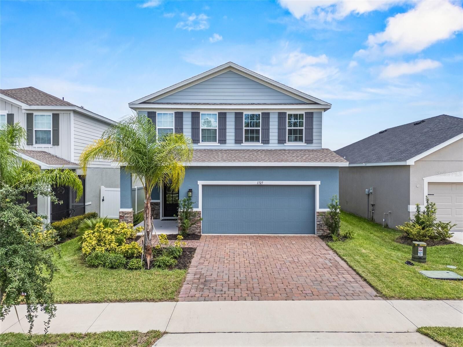 Property Photo:  1727 Oceania Avenue  FL 33837 