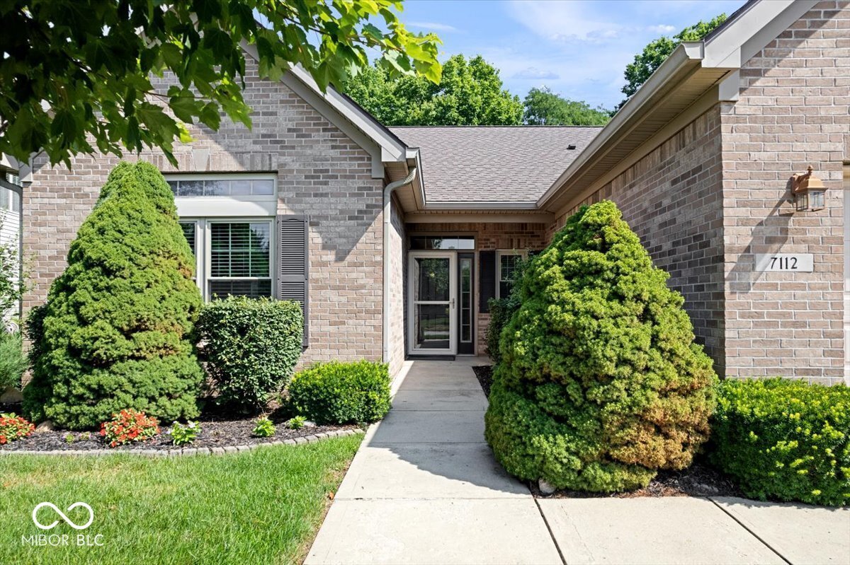 Property Photo:  7112 Willowleaf Court  IN 46062 