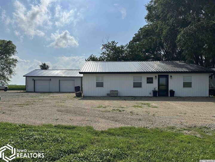 4448 Ulmus Avenue  Kensett IA 50448 photo