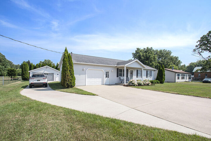 Property Photo: 2123 Lake Street MI 49120