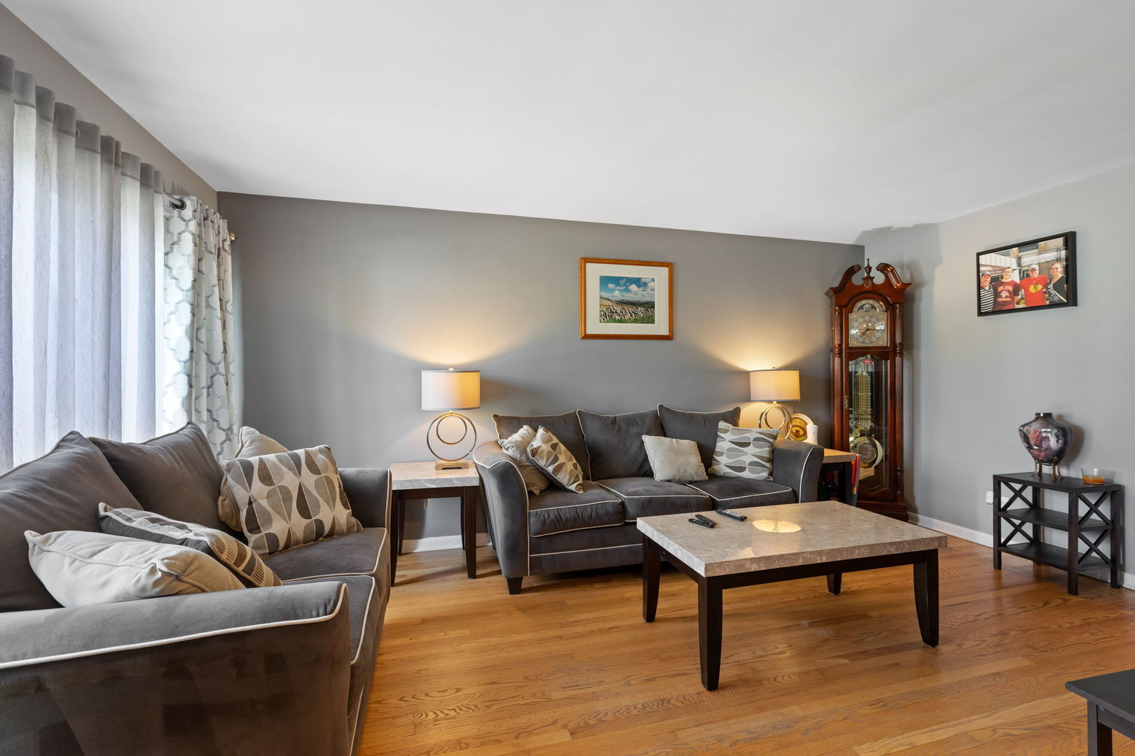 Property Photo: 9542 Massasoit Avenue IL 60453