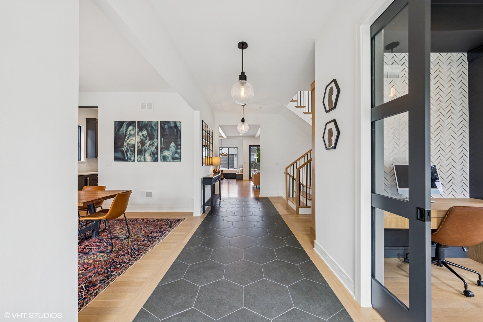 Property Photo:  214 S Clay Street  IL 60521 