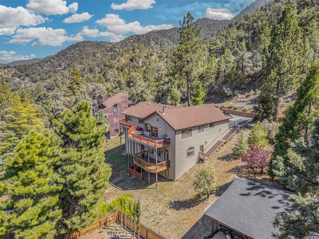 Property Photo:  15421 San Moritz Drive  CA 93222 