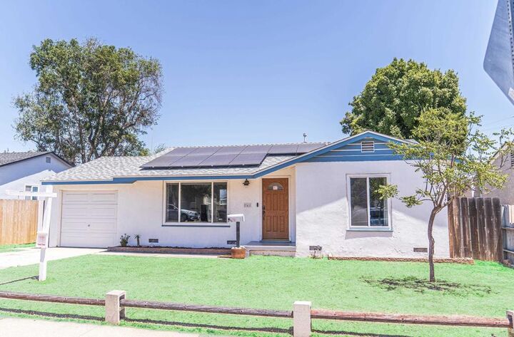 Property Photo:  741 N Pierce Street  CA 92020 