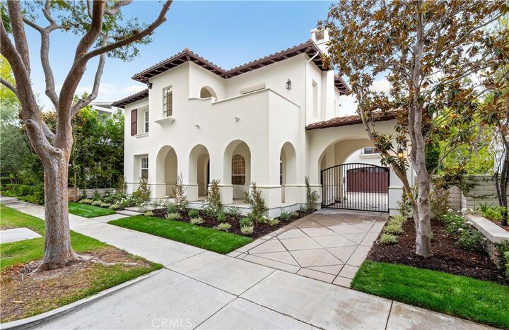 Property Photo: 15 Boardwalk CA 92660