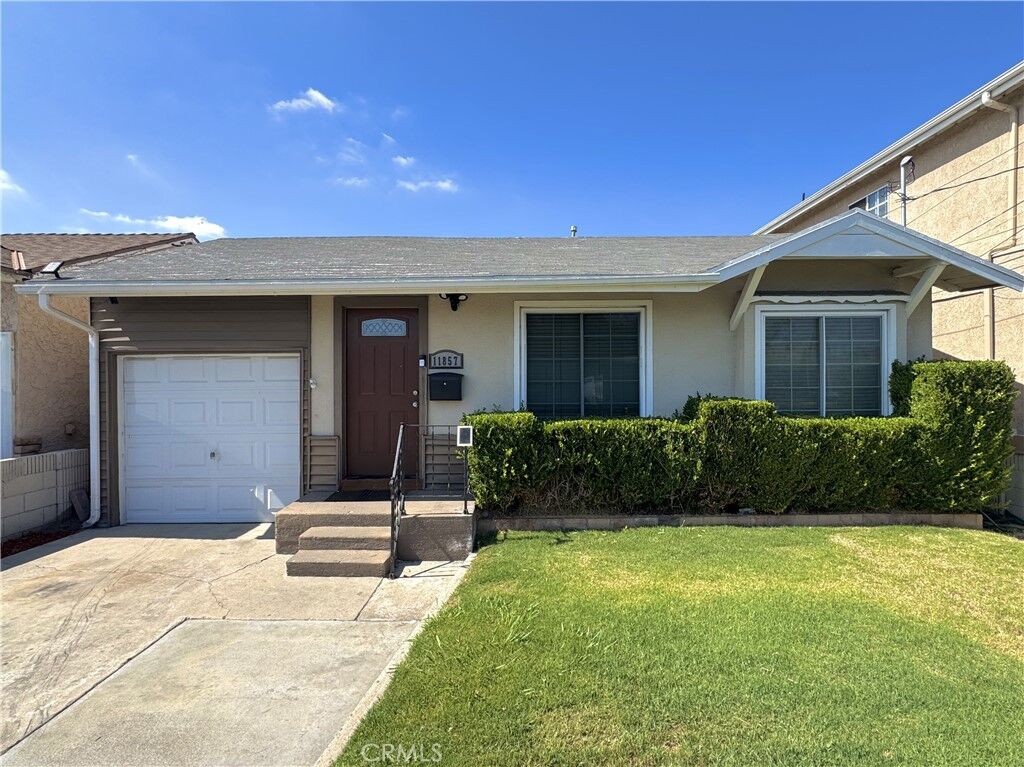 Property Photo:  11857 Algardi Street  CA 90650 