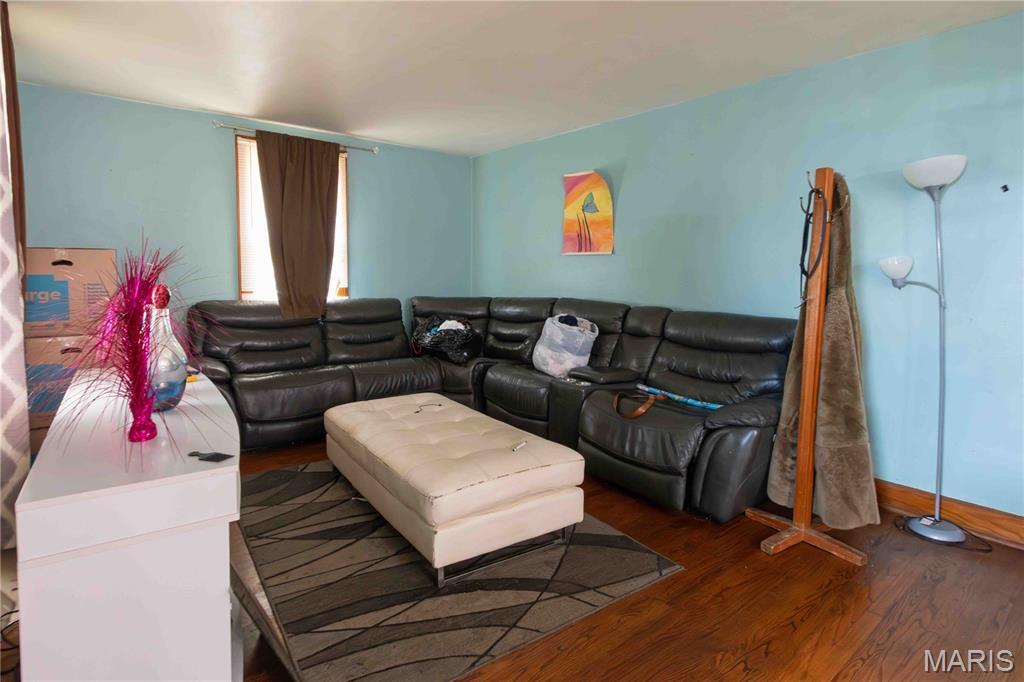 Property Photo:  920 S 6th Street  IL 62220 