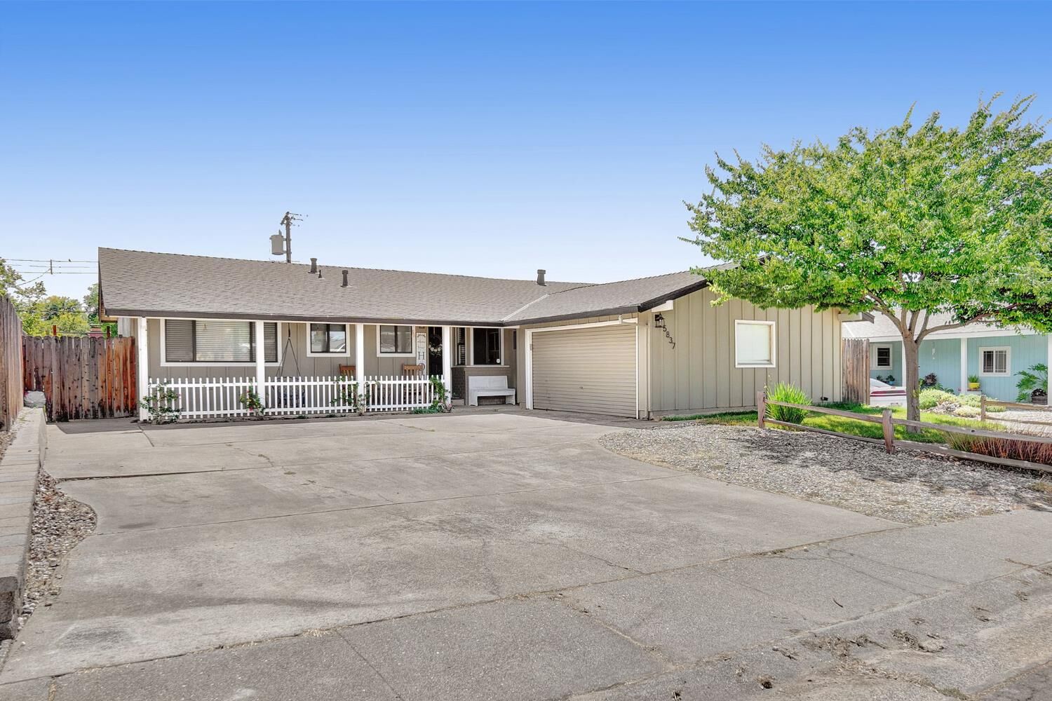 Property Photo:  5837 Pioneer Way  CA 95841 