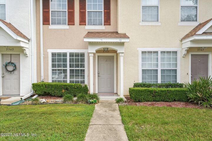 Property Photo: 3545 Twisted Tree Lane FL 32216