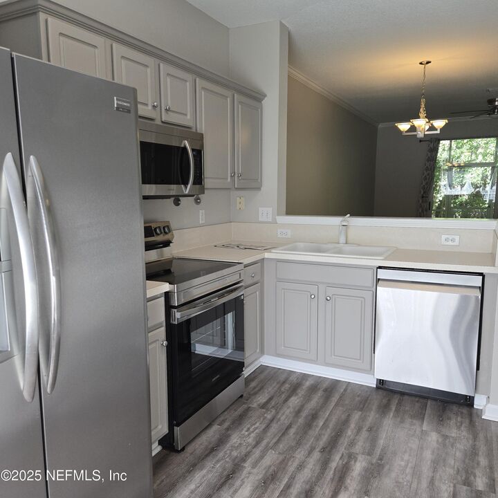 Property Photo: 3545 Twisted Tree Lane FL 32216