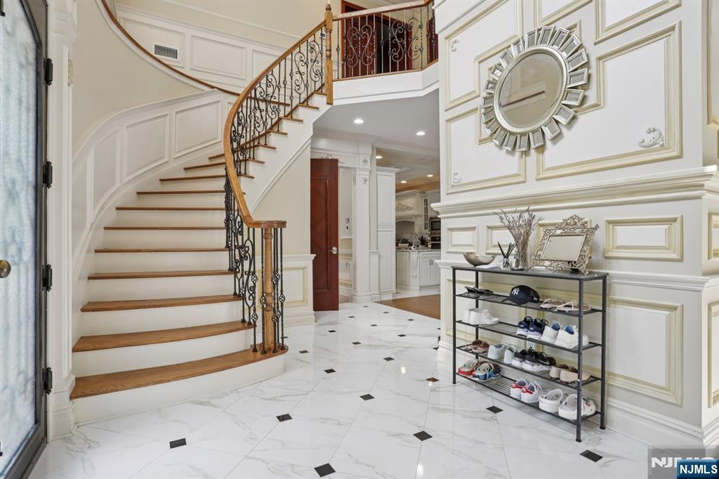 Property Photo:  100 Johnson Court  NJ 07624 