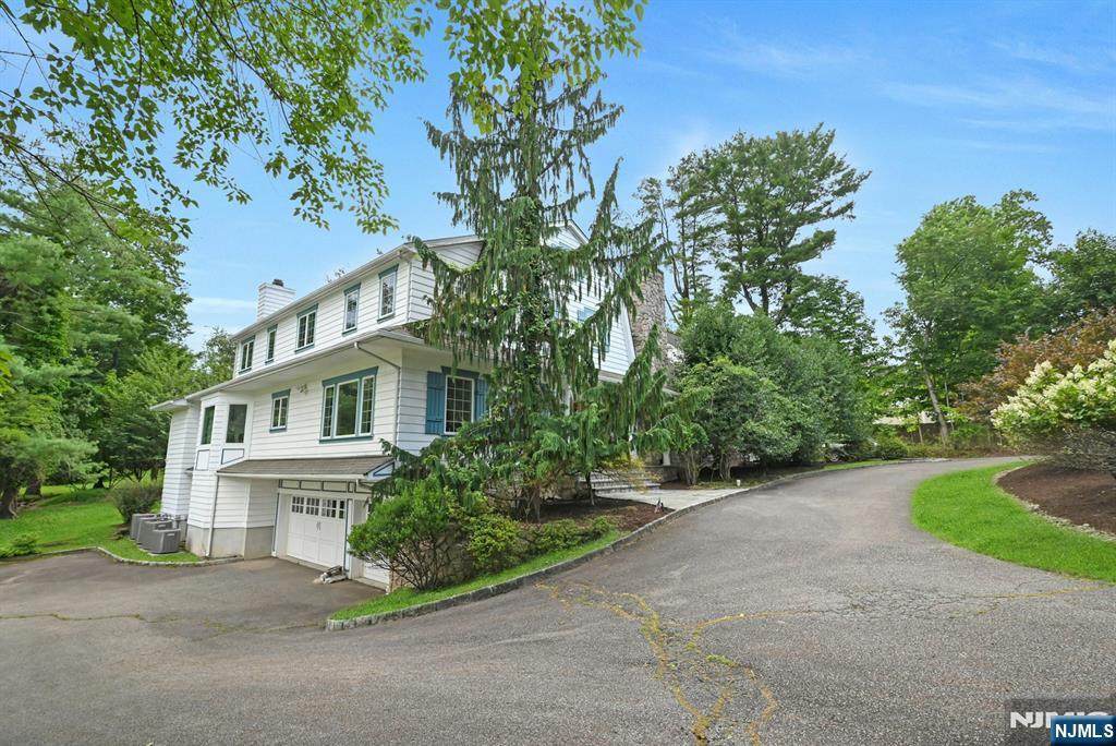 Property Photo: 680 Broadway NJ 07648