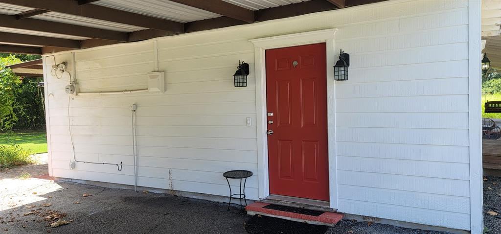 Property Photo: 6720 County Road 4611 TX 75428