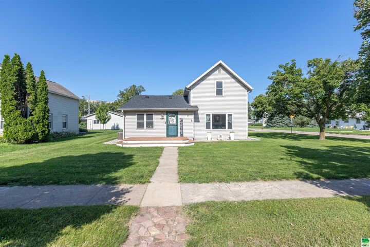 Property Photo:  521 Beall Street  IA 51055 