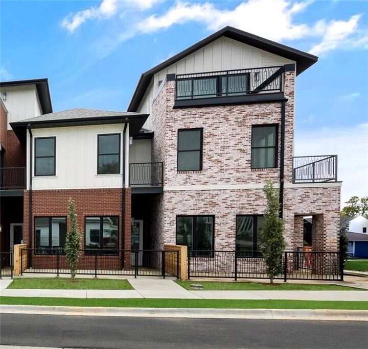 541 SW 5th Street  Bentonville AR 72712 photo