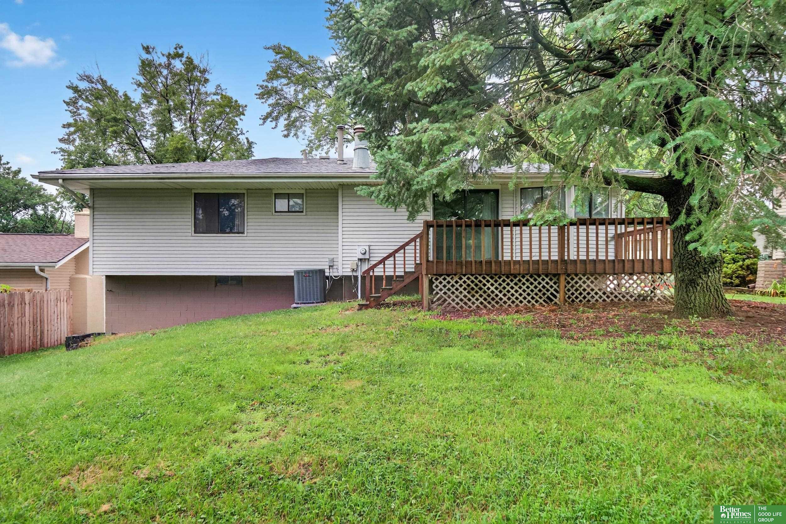 Property Photo:  13934 Washington Circle  NE 68137 