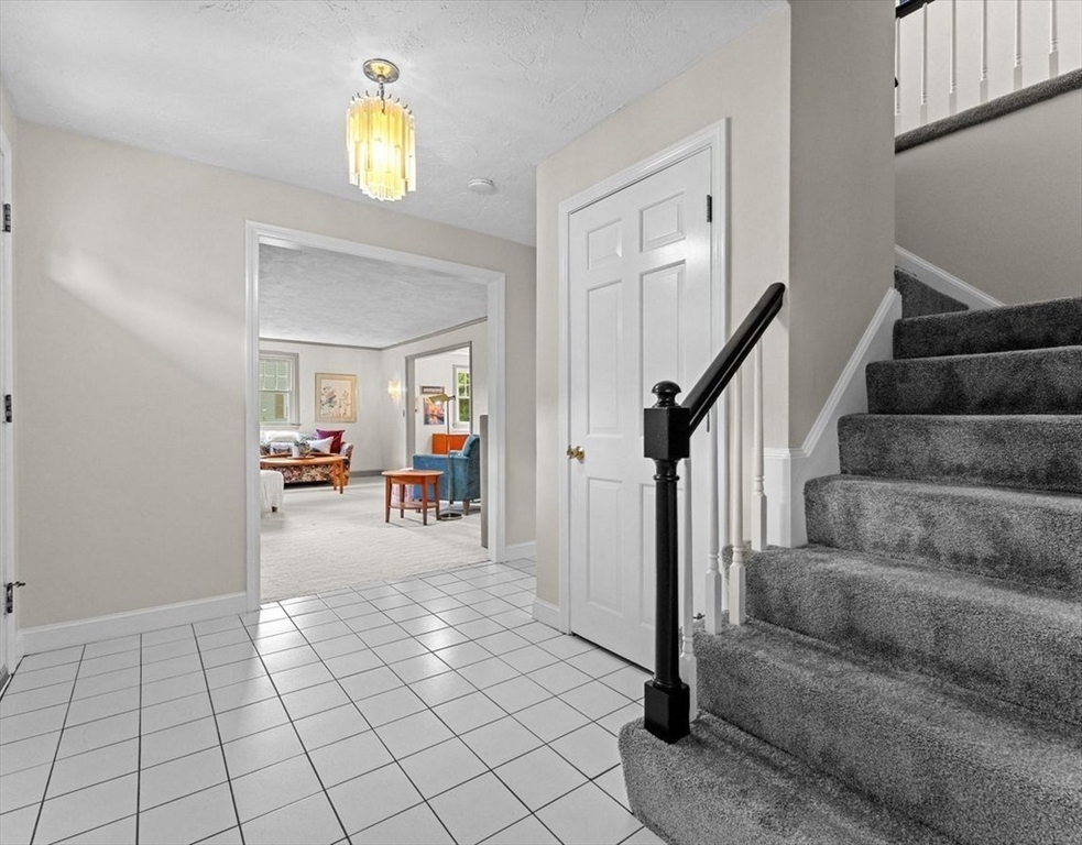 Property Photo:  9 Pleasantview Ter  MA 01701 