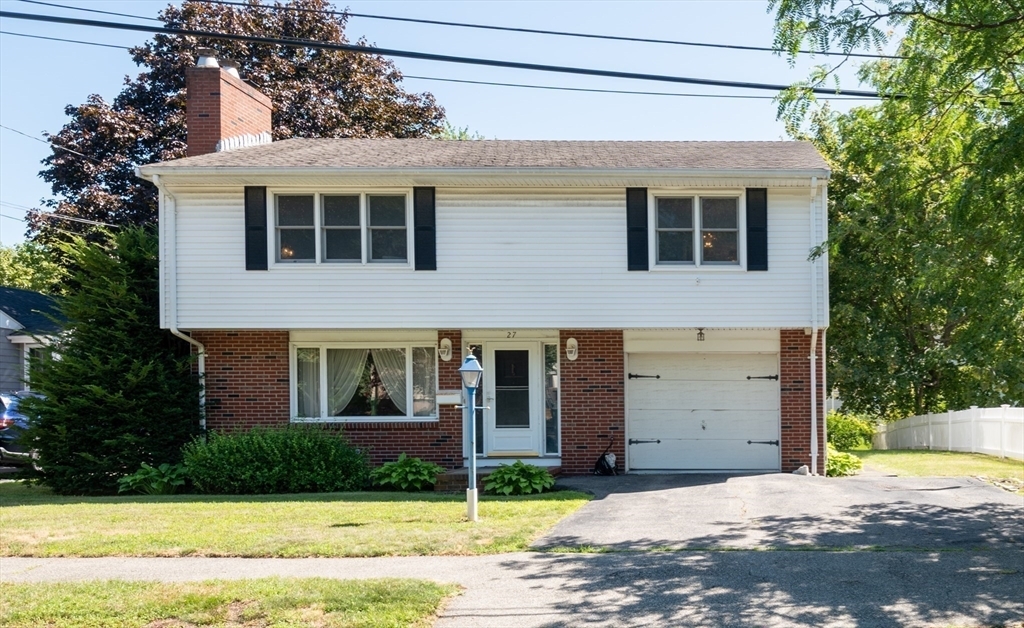 Property Photo:  27 Station Road  MA 01970 