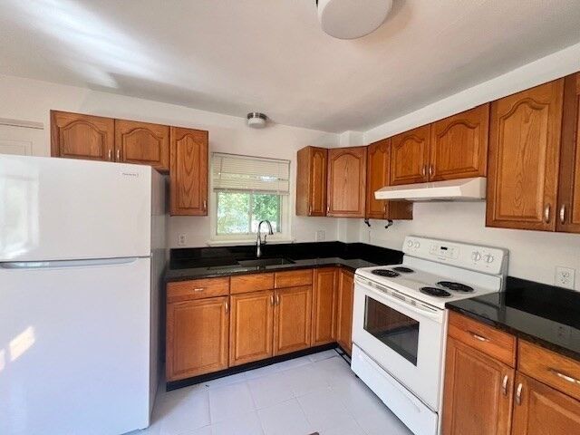 Property Photo:  1057 Main 6  MA 02081 