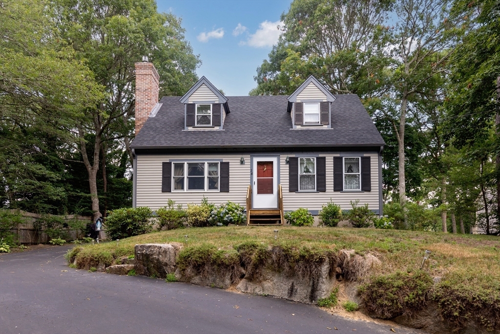 Property Photo:  28 Cranberry Ave  MA 02649 