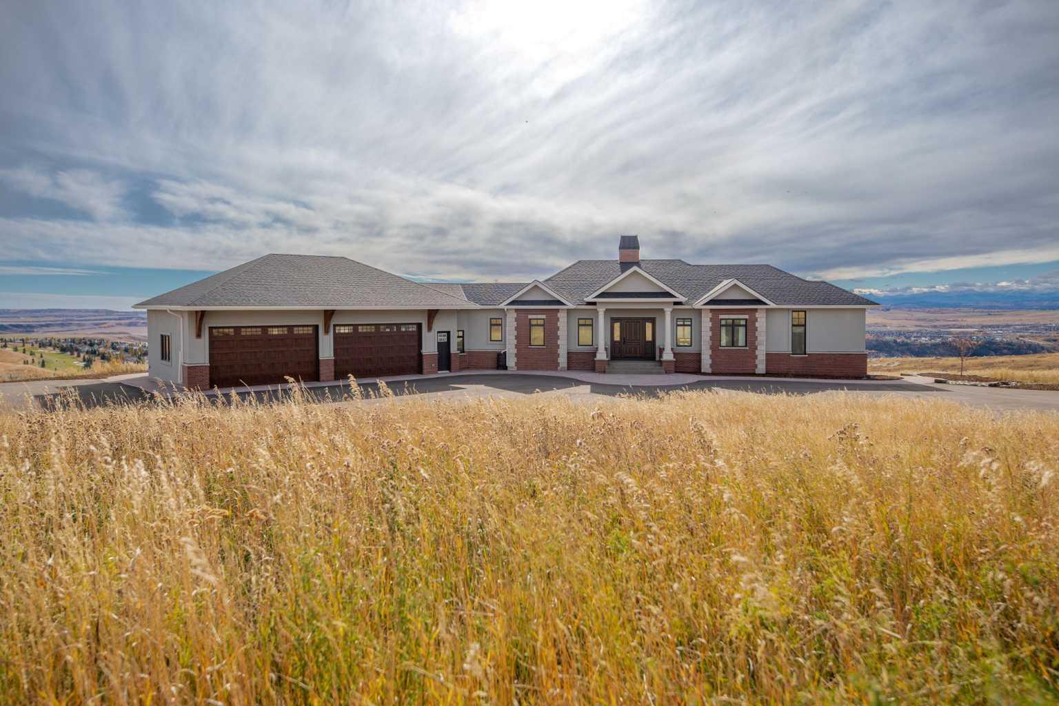 Property Photo:  40243 Big Hill Road  AB T4X 1Z6 