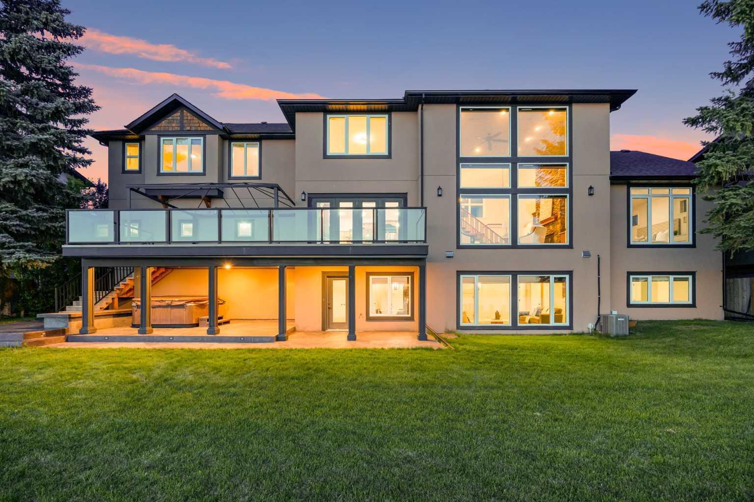 Photo de la propriété:  869 East Chestermere Drive  AB T1X 1A7 