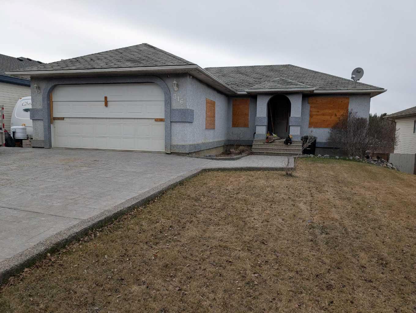 316 Tocher Avenue  Hinton AB T7V 2E1 photo