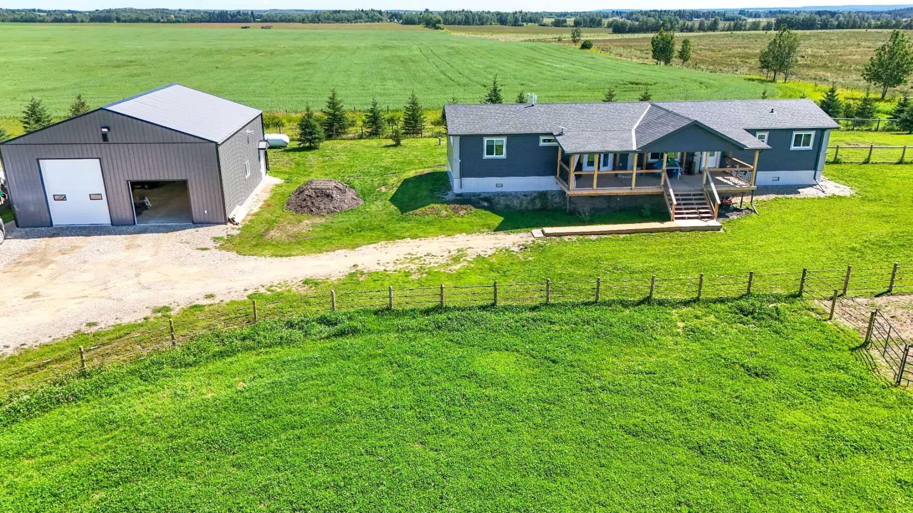 Property Photo: 363005 RR 6-3 AB T0M 0M0