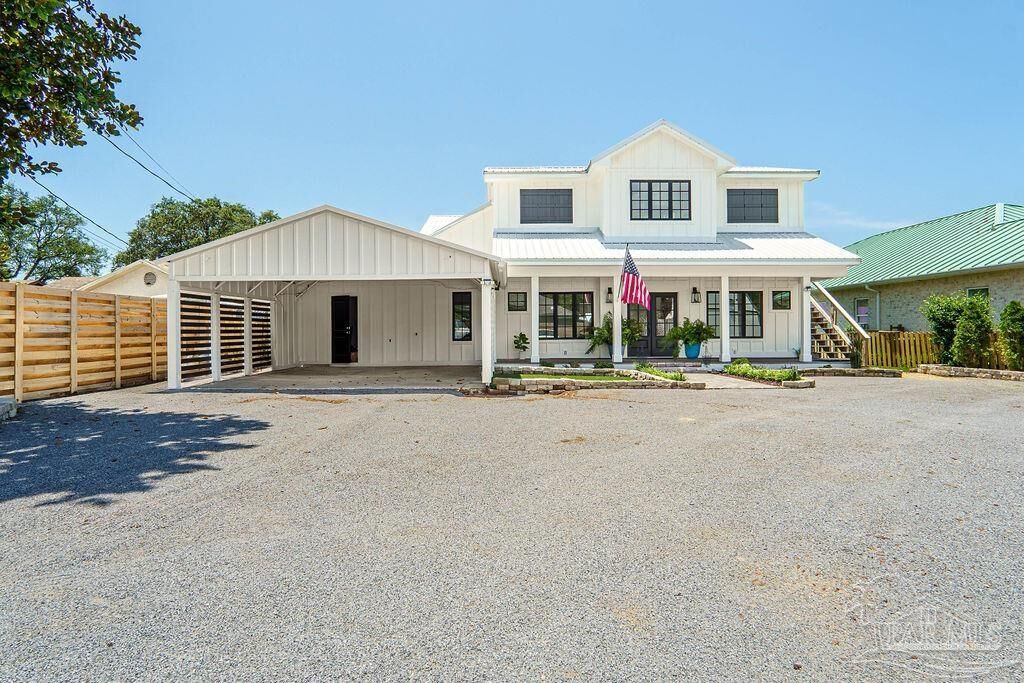 Property Photo:  2035 S Wind Trace Rd  FL 32566 