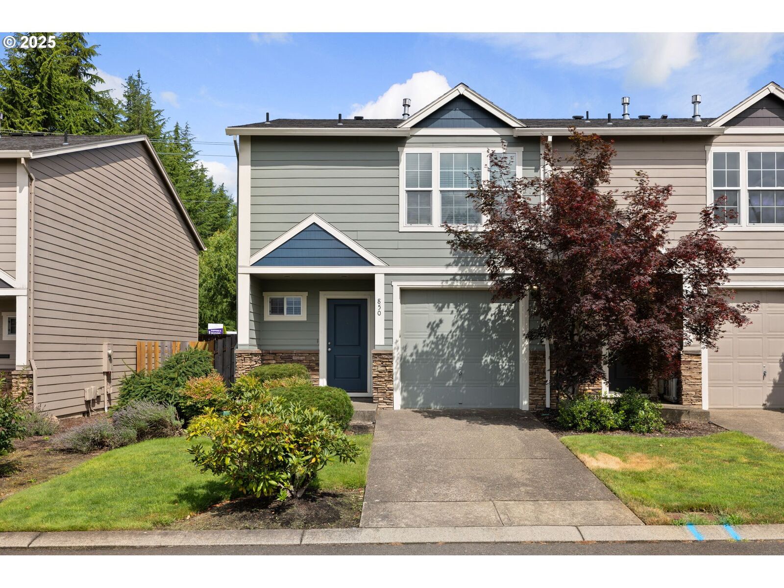 Property Photo: 850 NW 3rd Ave OR 97013