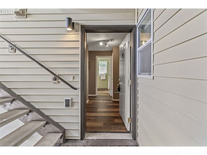 Property Photo:  5264 NE 121st Street Z293  WA 98682 