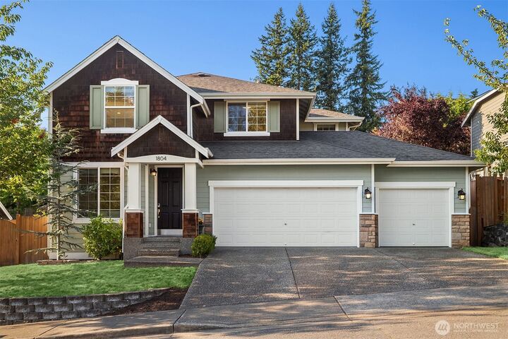 Property Photo: 1804 Weaver Way WA 98290