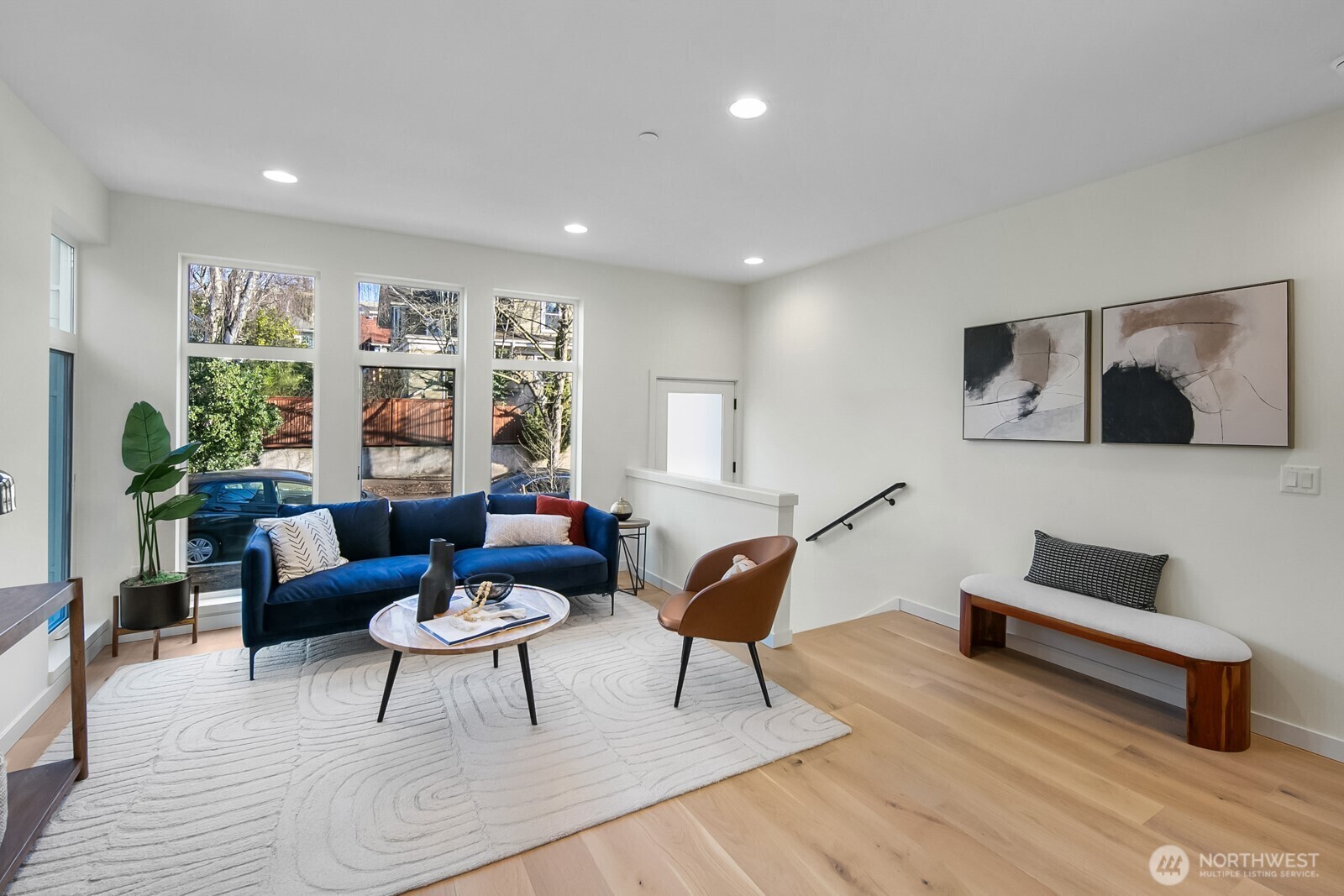 Property Photo:  1064 E Republican Street  WA 98102 
