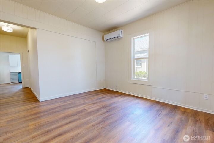 Property Photo: 611 SW 3rd Street OR 97801