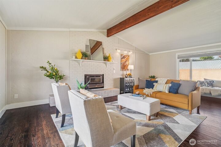 Property Photo: 2209 Jones Avenue NE WA 98056