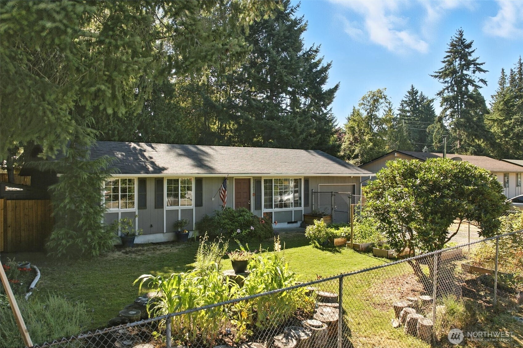 Property Photo: 14207 126th Avenue E WA 98374
