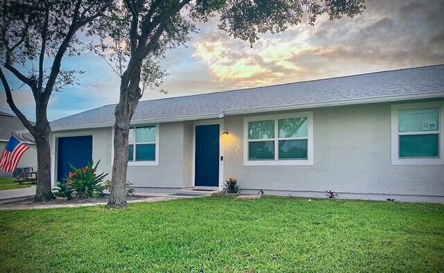 2590 SW Hinchman Street  Port Saint Lucie FL 34984 photo