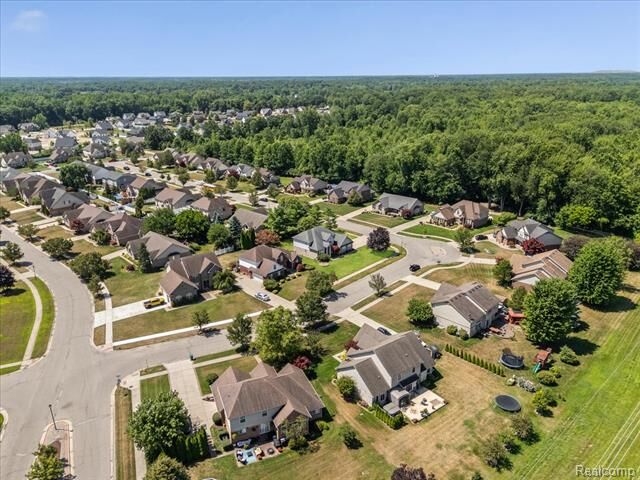 Property Photo: 27119 Landmark Drive MI 48134
