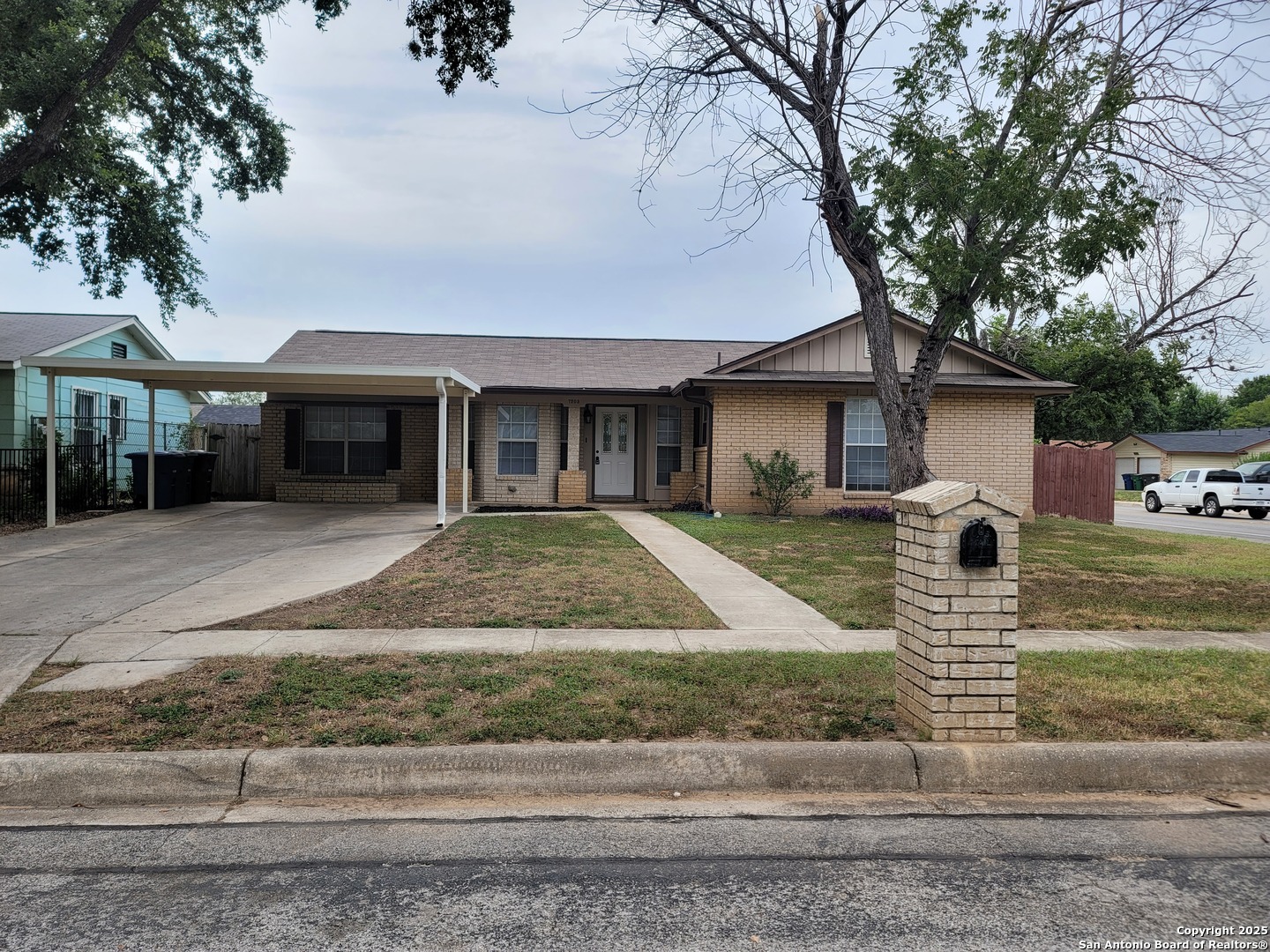 Property Photo: 7203 Cool Creek TX 78238
